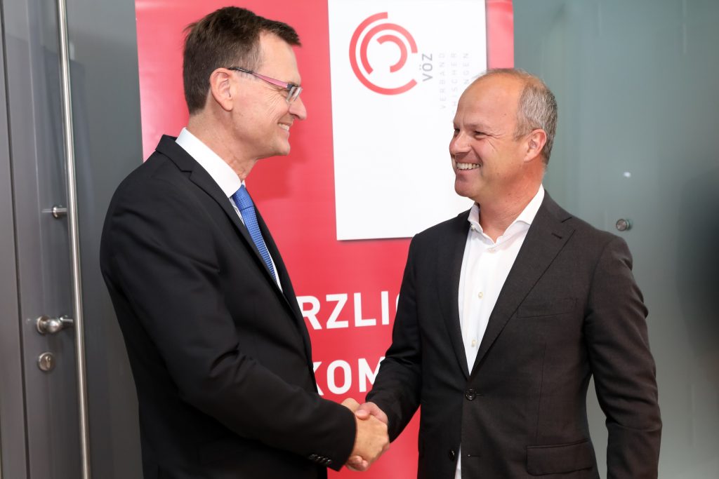 Die Vorstandsmitglieder des Verbandes Österreichischer Zeitungen haben Markus Mair in ihrer Sitzung am 28. Juni 2018 zum neuen VÖZ-Präsidenten gewählt. Der Vorstandsvorsitzende der Styria Media Group AG folgt damit auf den 